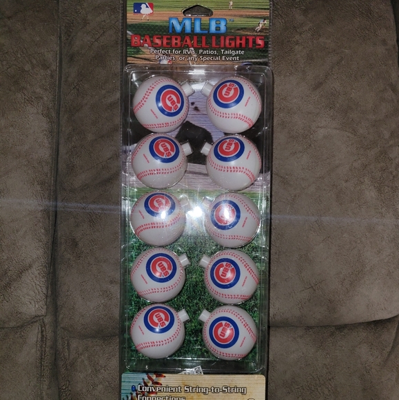MLB Other - MLB Cubs baseball lights